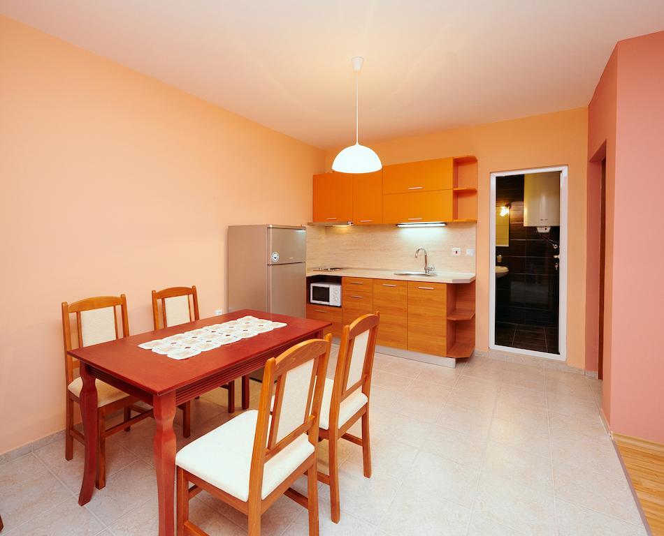 Apartments Dimitrovi Pomorie Room photo